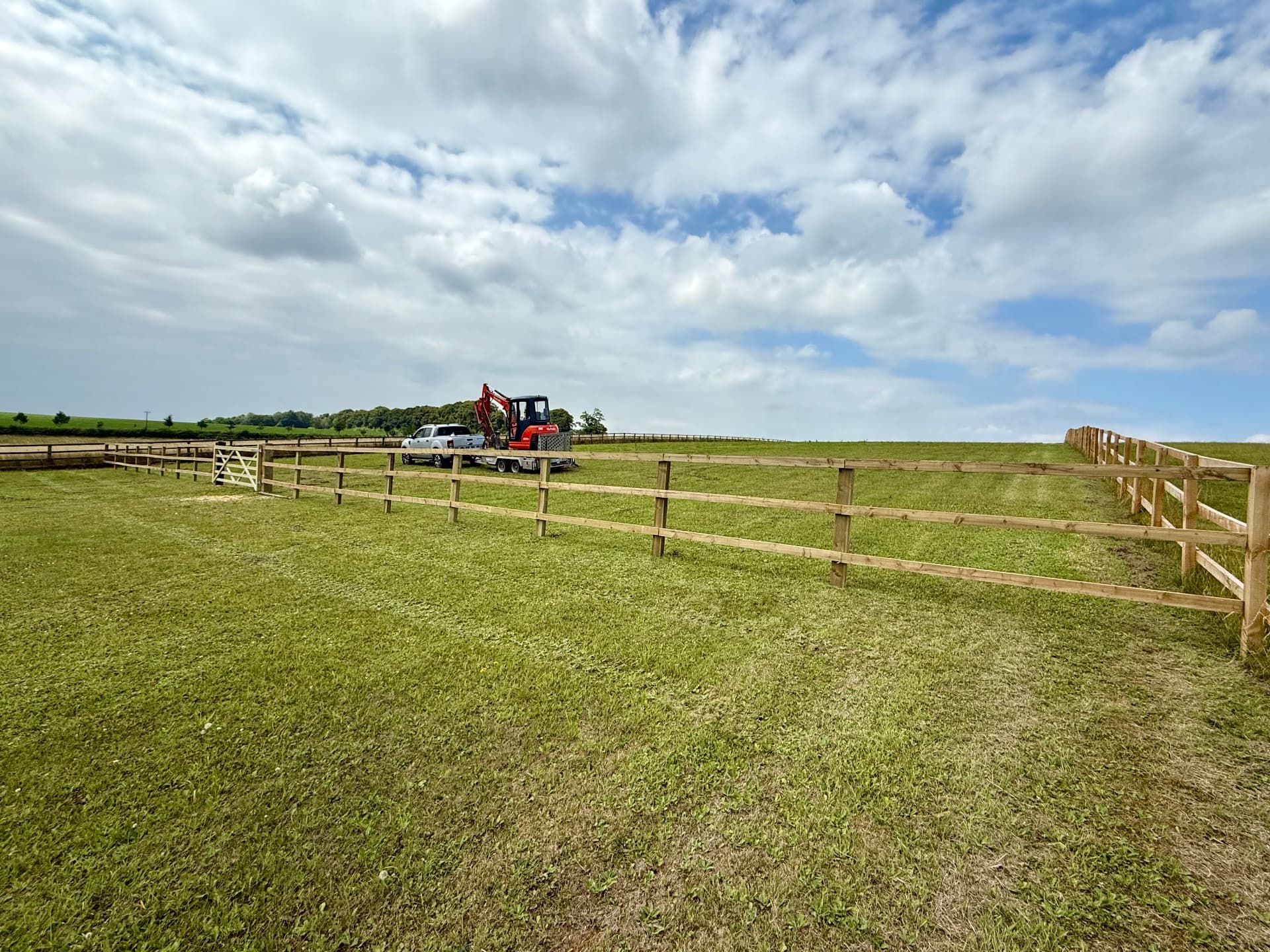 Post and Rail Agricultural Fencing — image 2