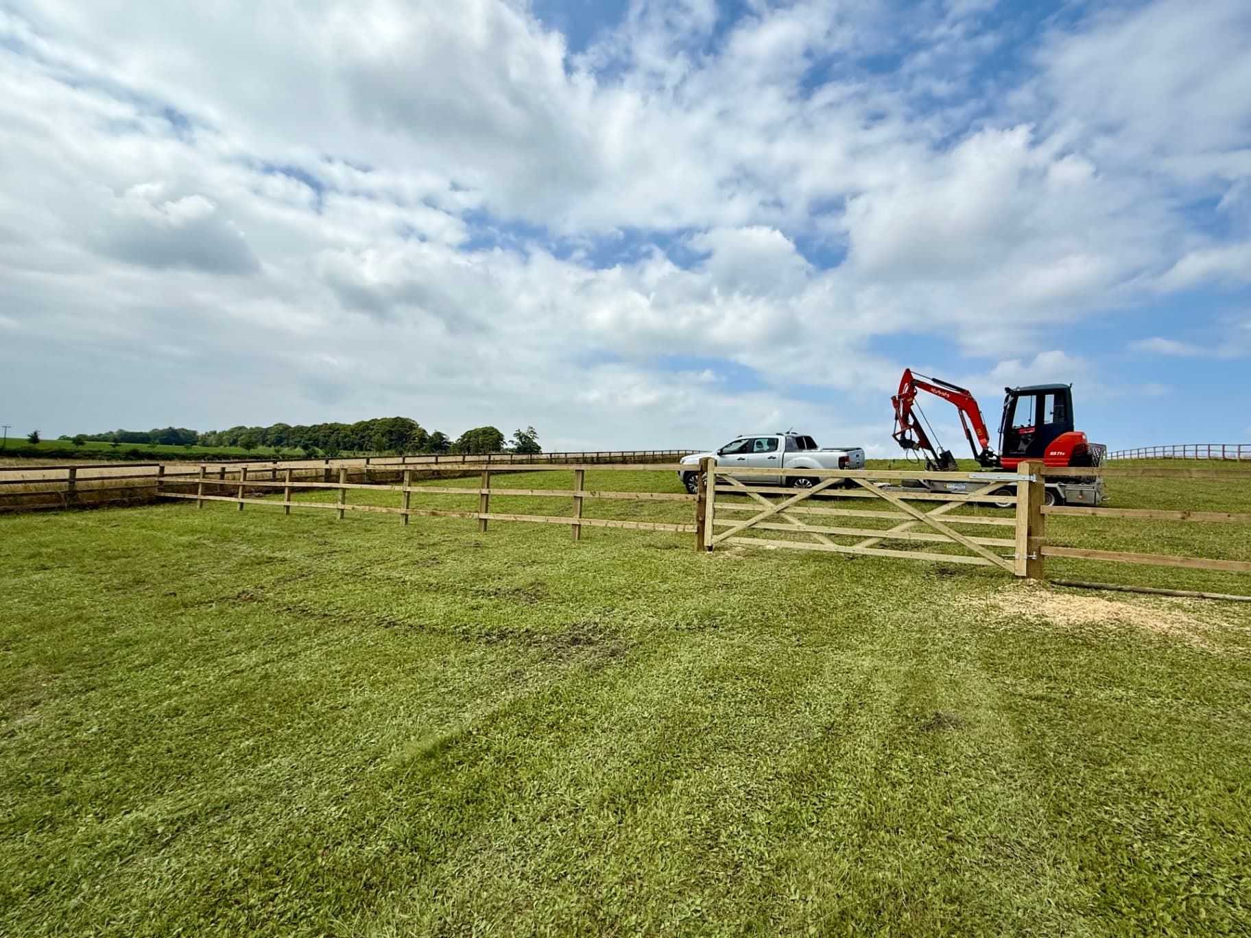 Post and Rail Agricultural Fencing — image 3