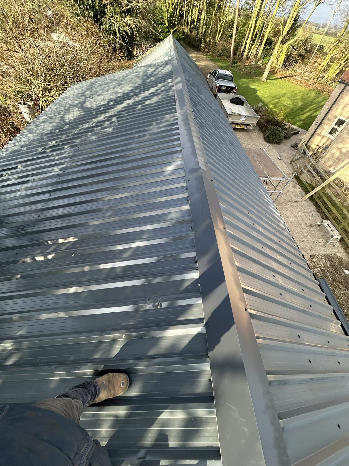 Timber Outbuilding Roof Structure — image 12