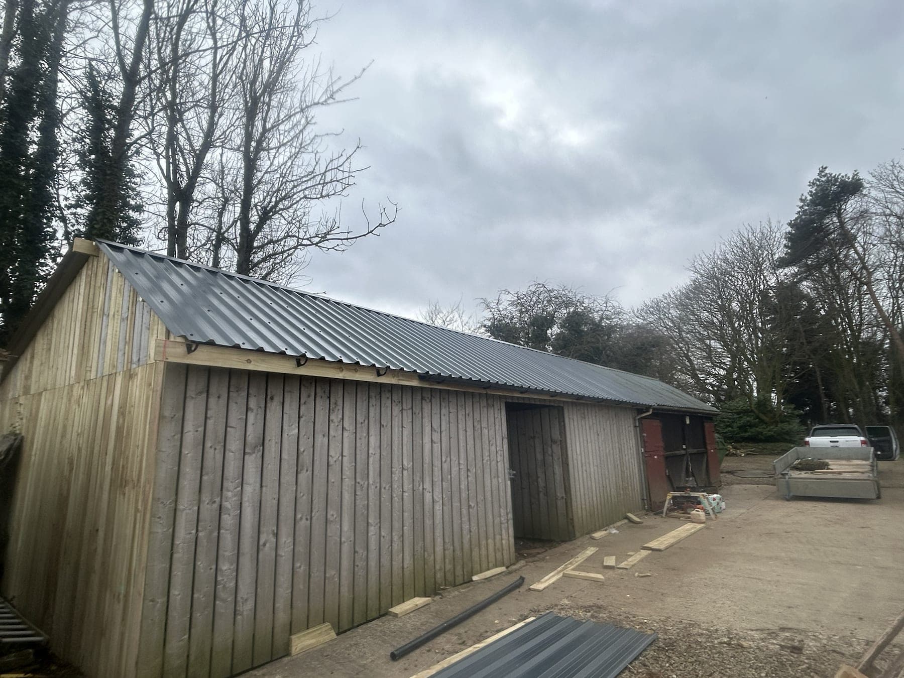 Timber Outbuilding Roof Structure — image 3