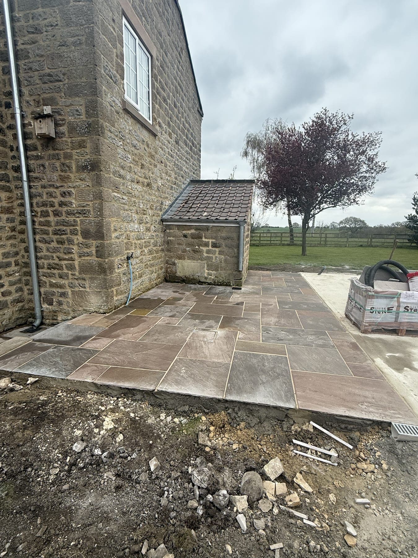Stone Patio & Lawn Finish — image 3