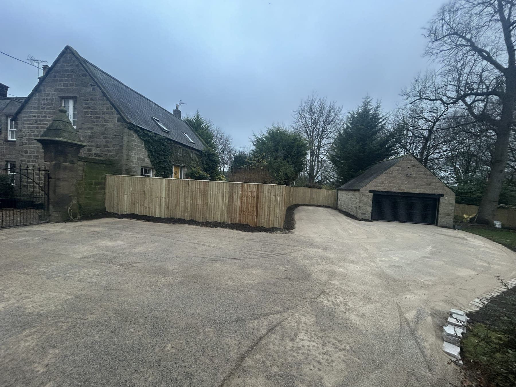 Stone Property Driveway & Fencing — image 8