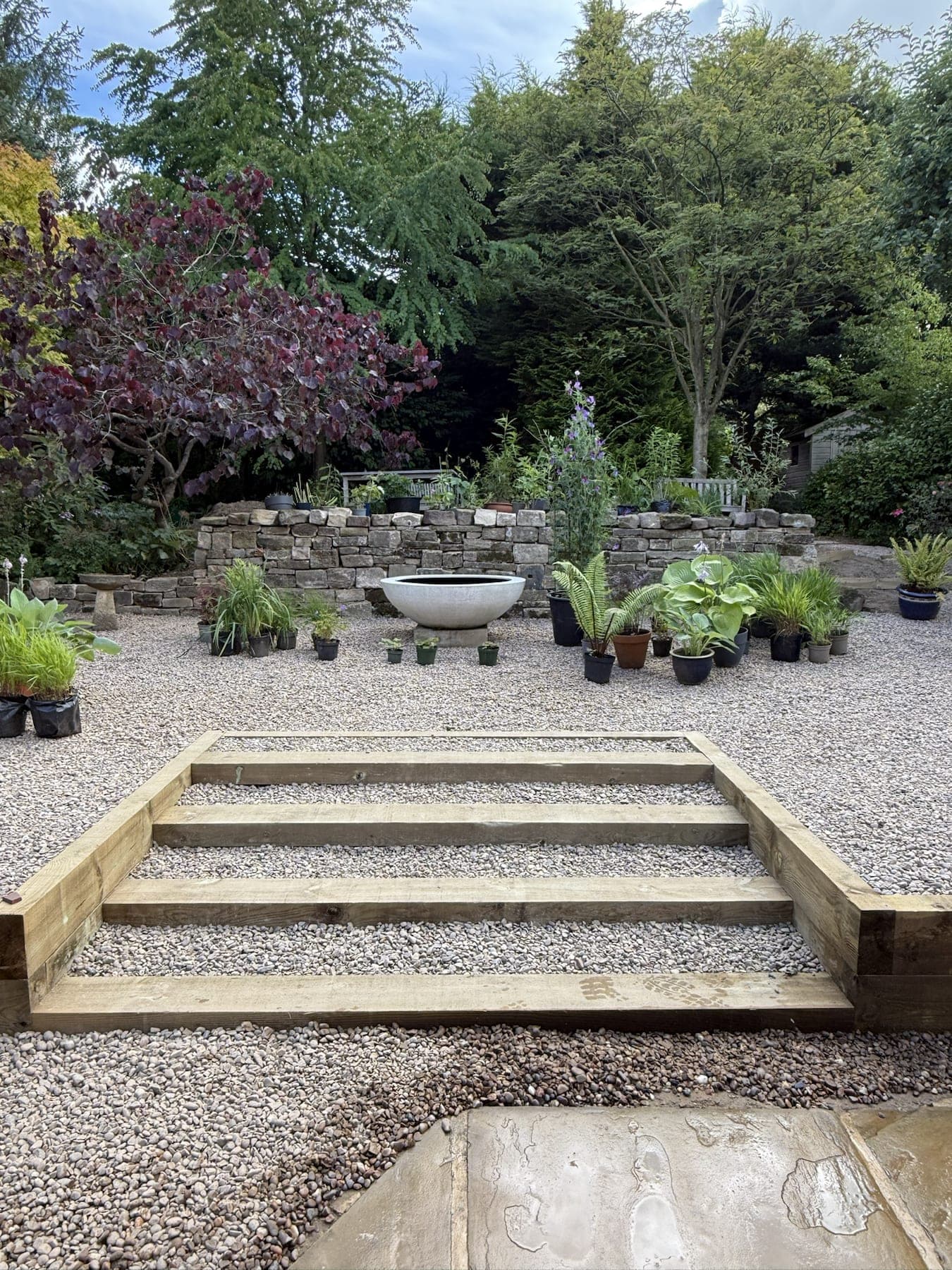 Tiered Gravel Garden & Stone Patio — image 4