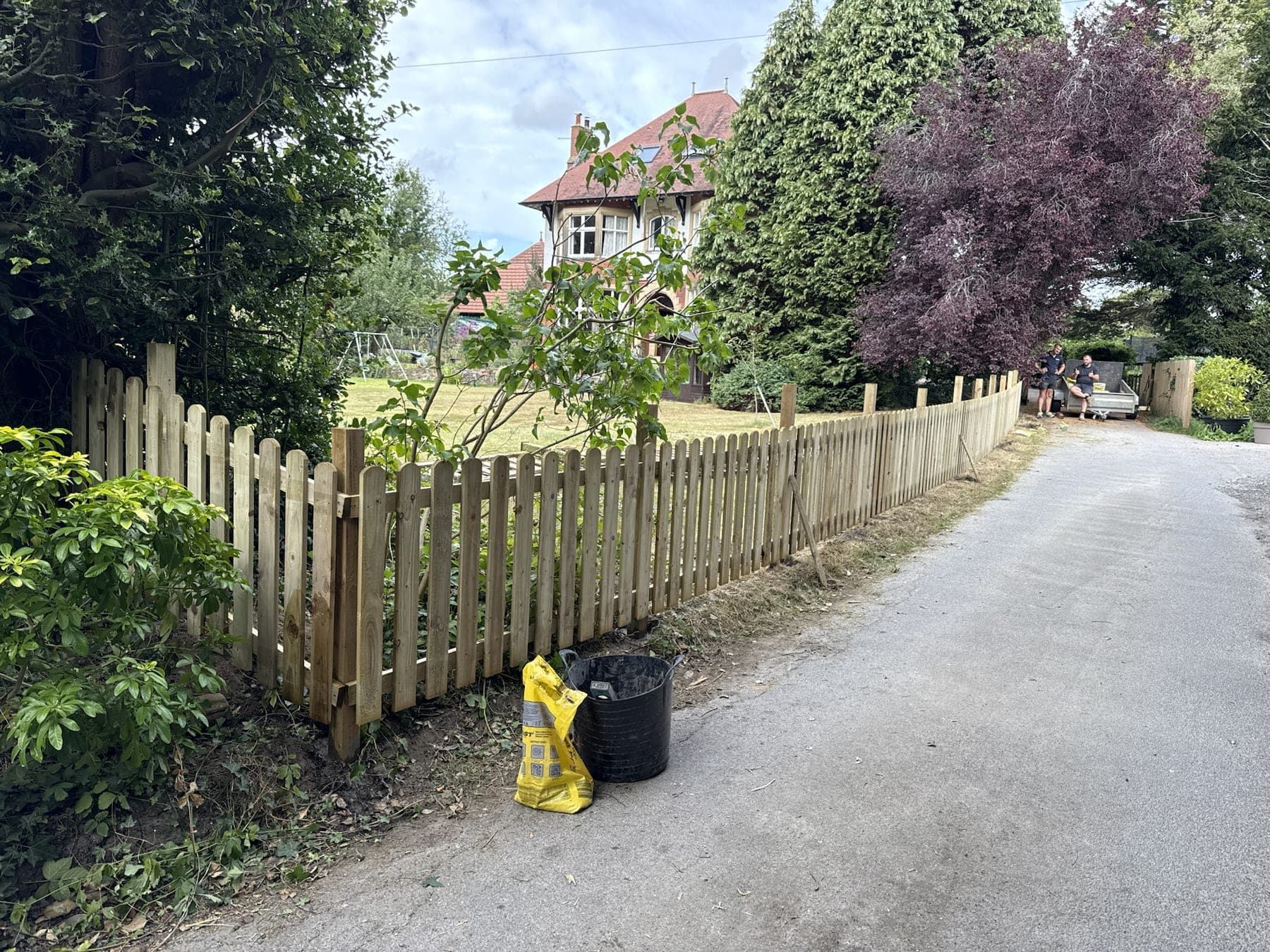 Timber Gates & Boundary Fencing — image 5