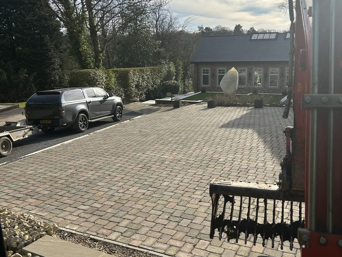 Stone Property Driveway & Fencing