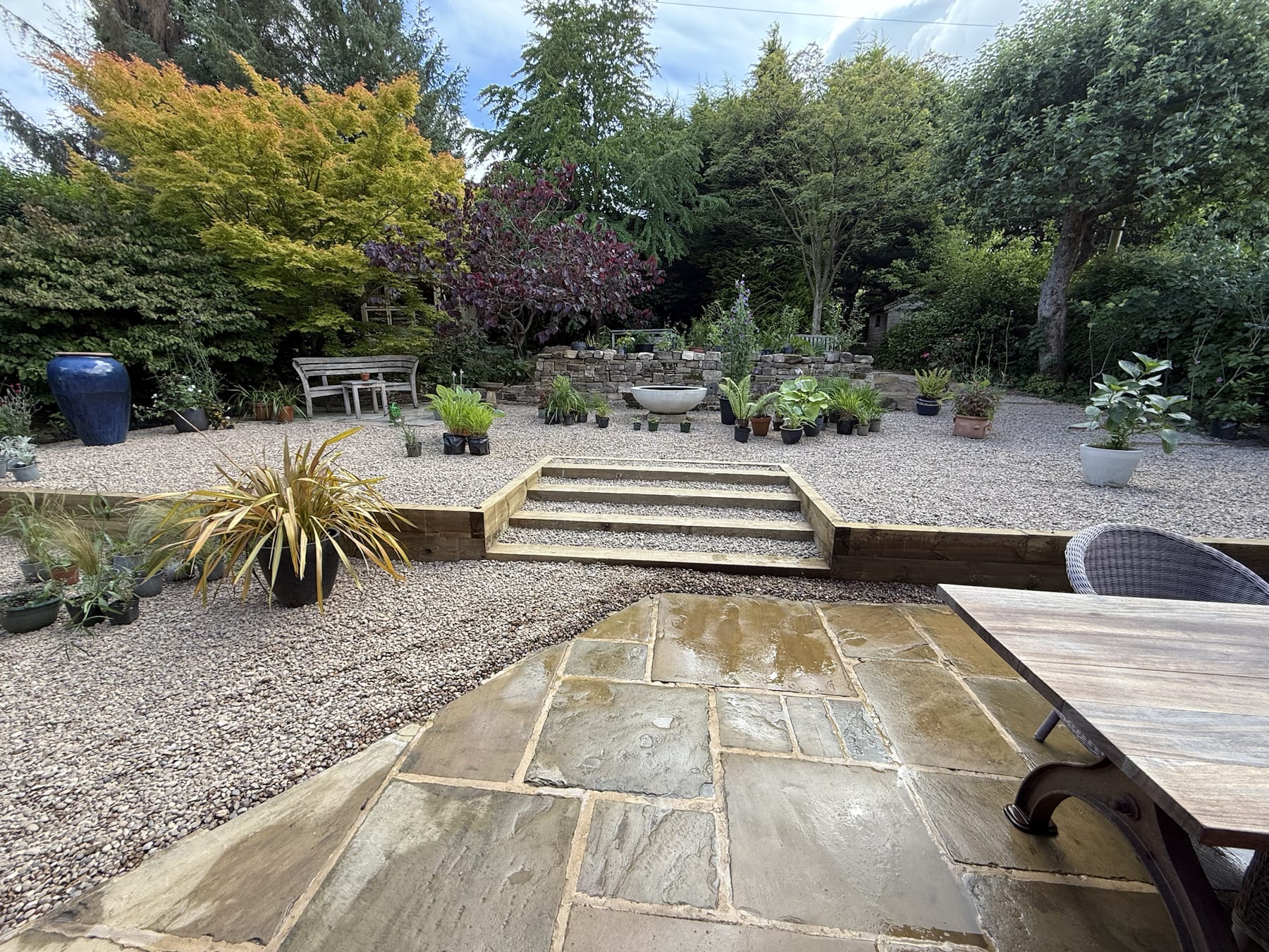 Tiered Gravel Garden & Stone Patio — image 1